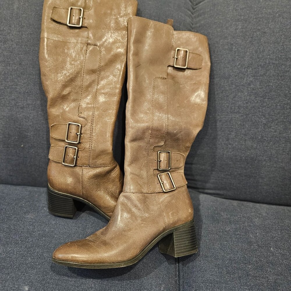 Womem's tall leather boots